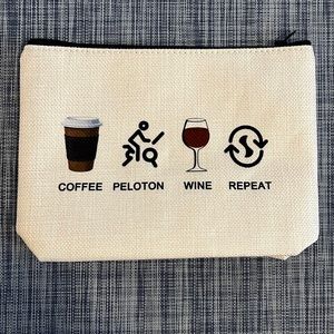 4/$25⭐️ Peloton bag